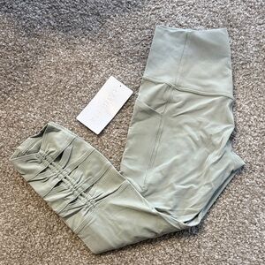 NWT - Athleta Stash Cinch 7/8 Sage Leggings - Size Small